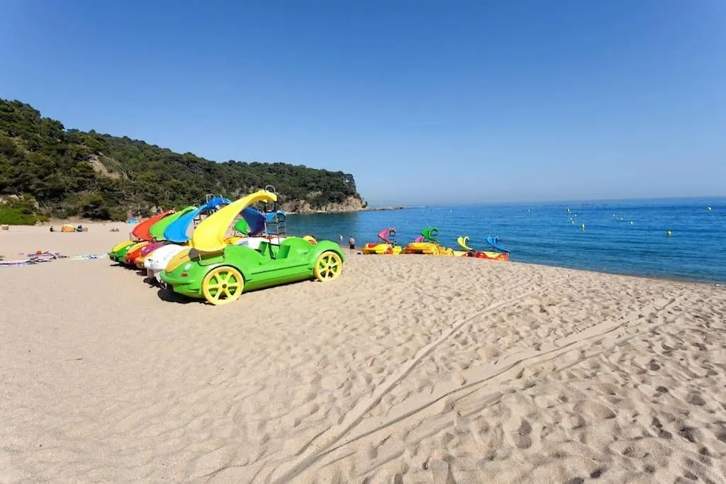 Canyelles Beach Vila With Swimming Pool Villa Lloret de Mar